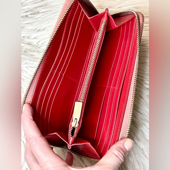 SOLD🔥Authentic CHRISTIAN LOUBOUTIN Panettone spike Zip around wallet - Picture 15 of 15
